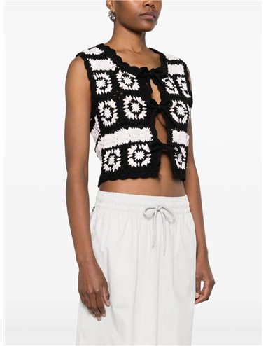 Bicolor crochet vest