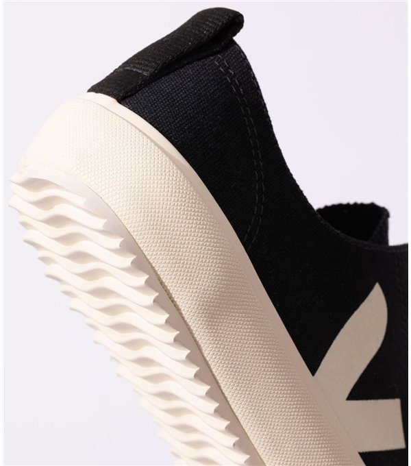 Sneaker NOVA - negro